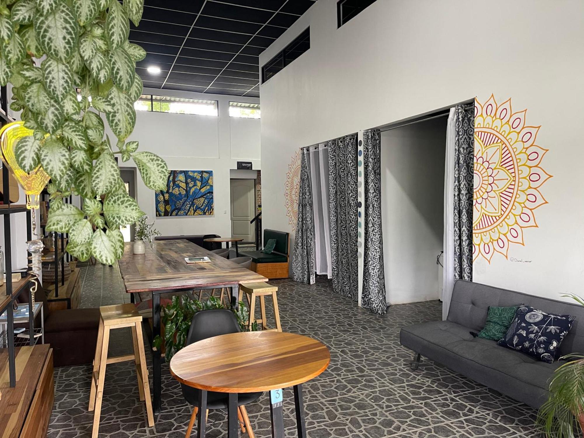 Asha Hostel La Fortuna Eksteriør bilde